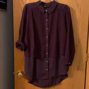 Lane Bryant top 18/20 Plum w/gold buttons